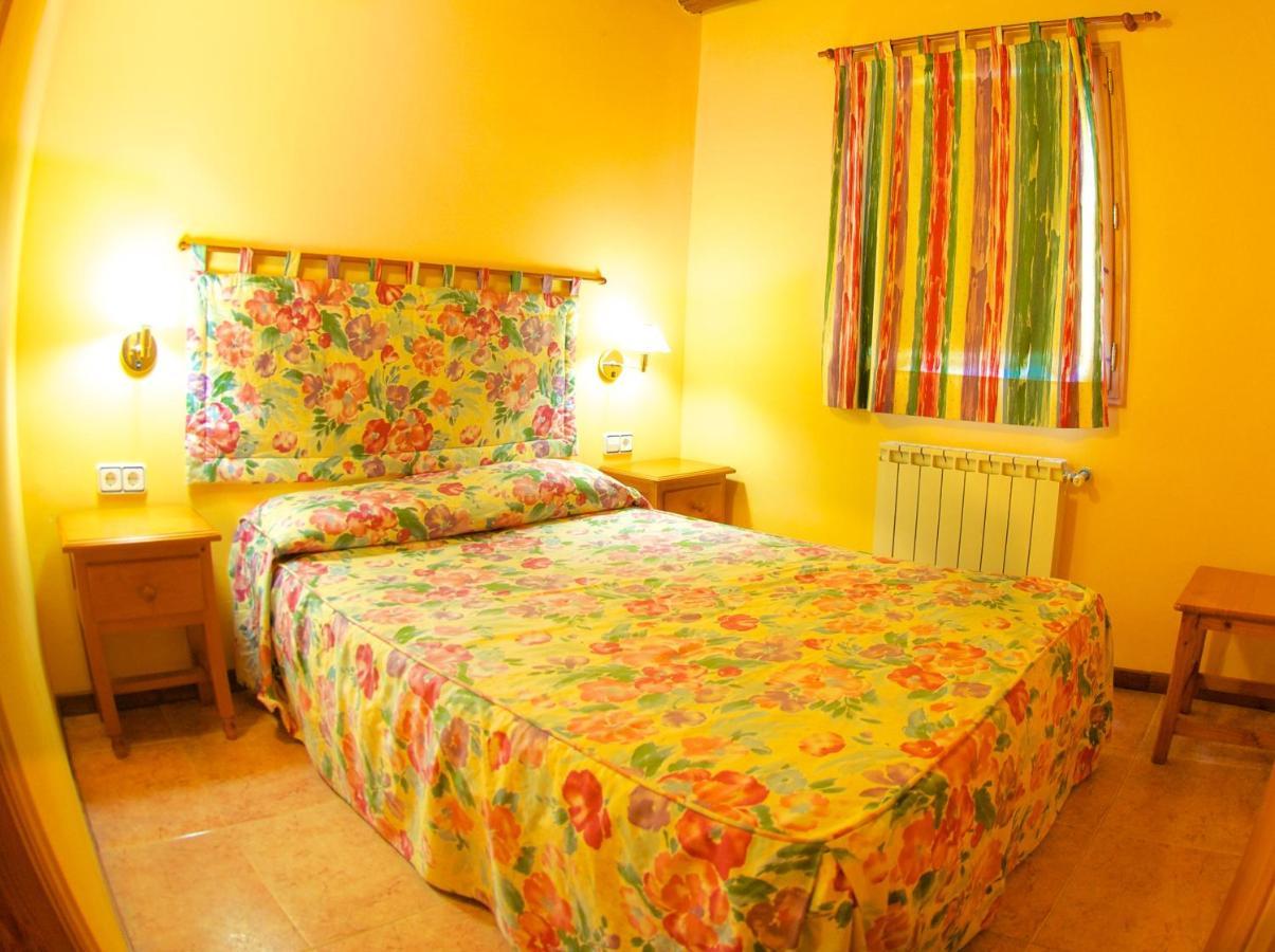 Camping Bungalows La Borda Del Pubill Ribera de Cardós Exterior foto
