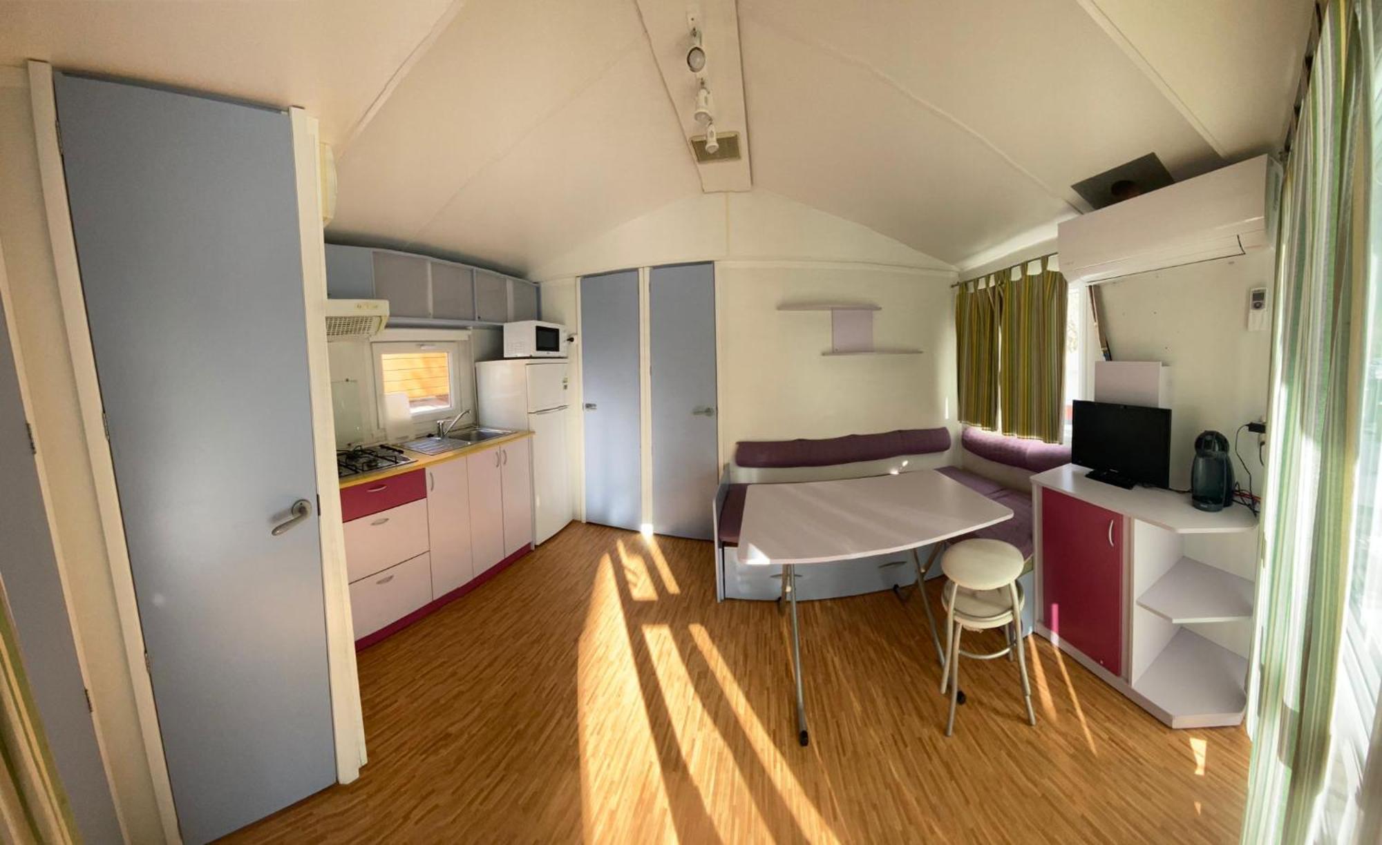 Camping Bungalows La Borda Del Pubill Ribera de Cardós Exterior foto