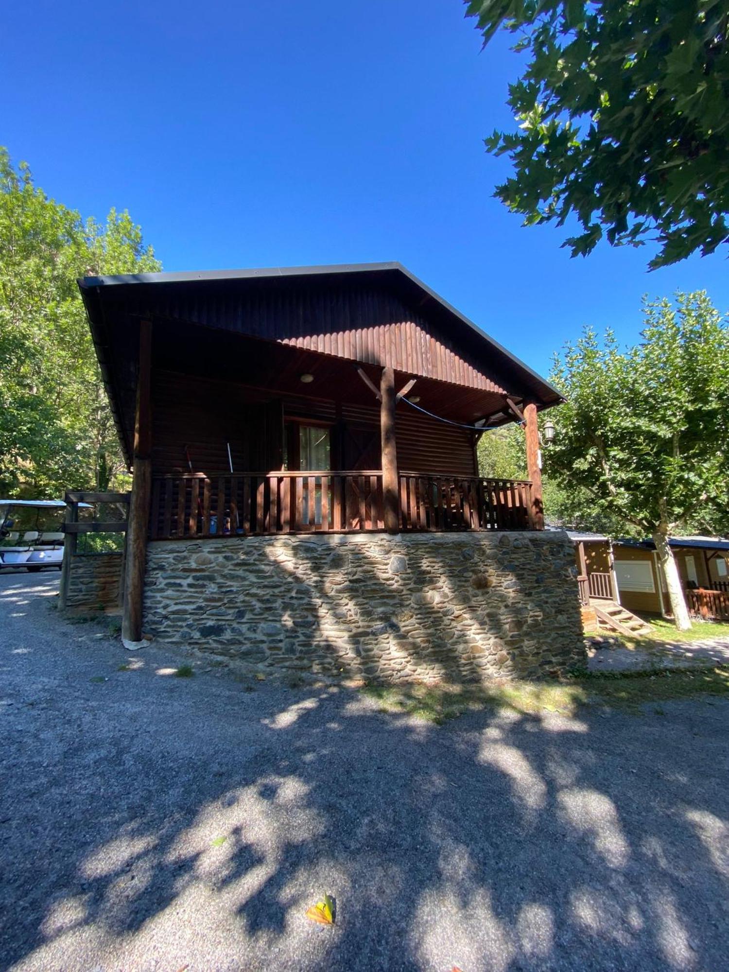 Camping Bungalows La Borda Del Pubill Ribera de Cardós Exterior foto