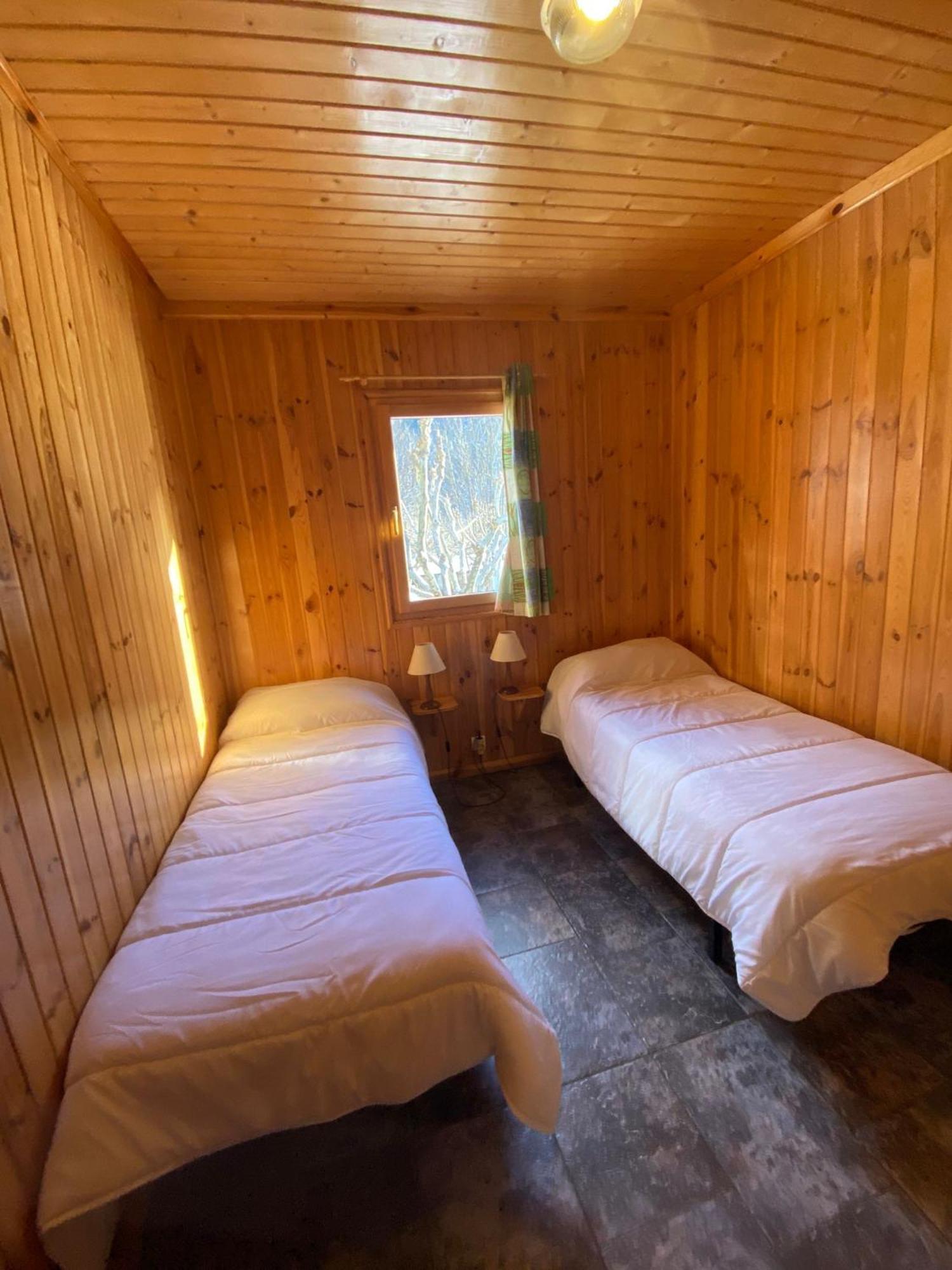 Camping Bungalows La Borda Del Pubill Ribera de Cardós Exterior foto