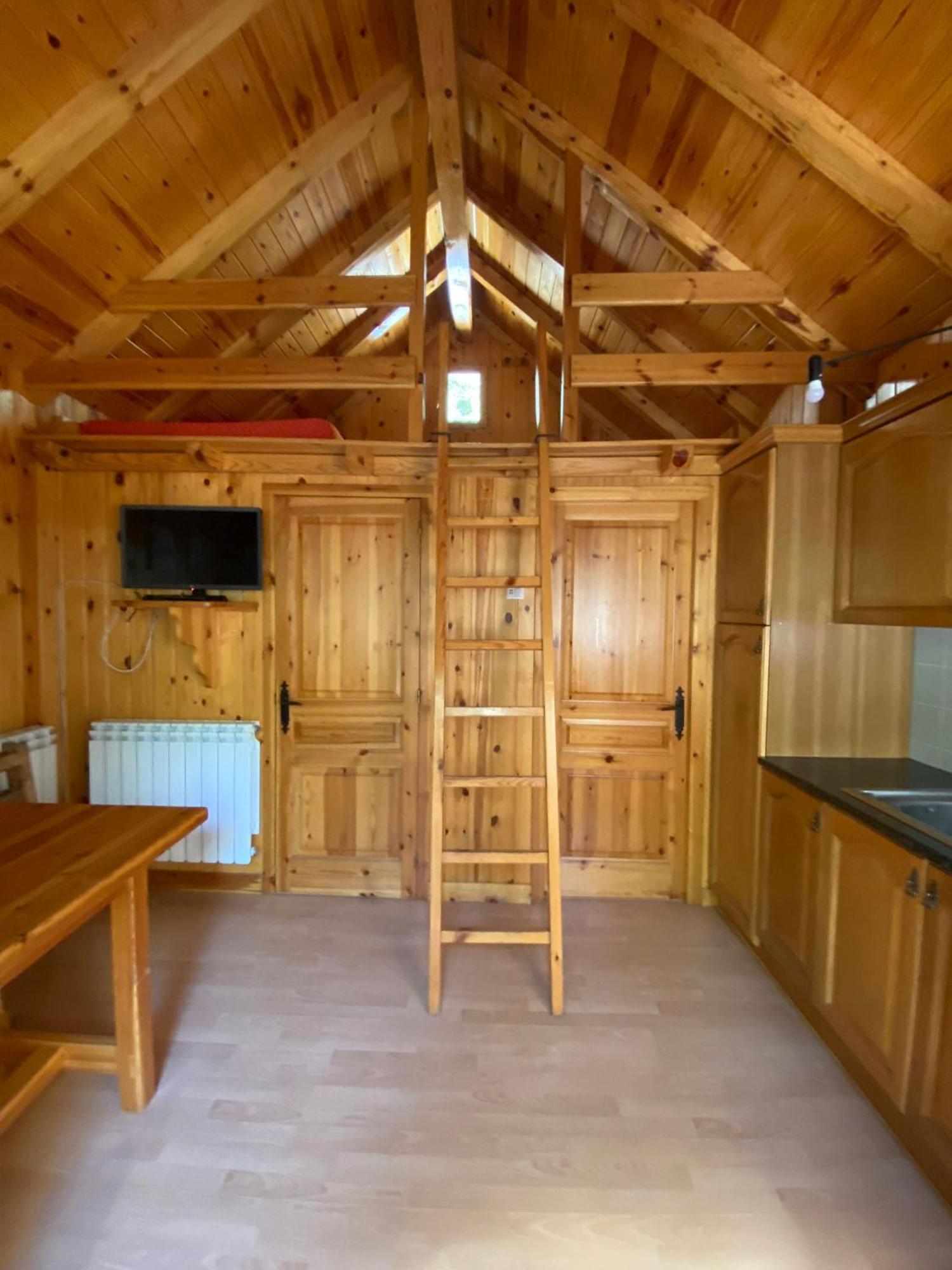 Camping Bungalows La Borda Del Pubill Ribera de Cardós Exterior foto