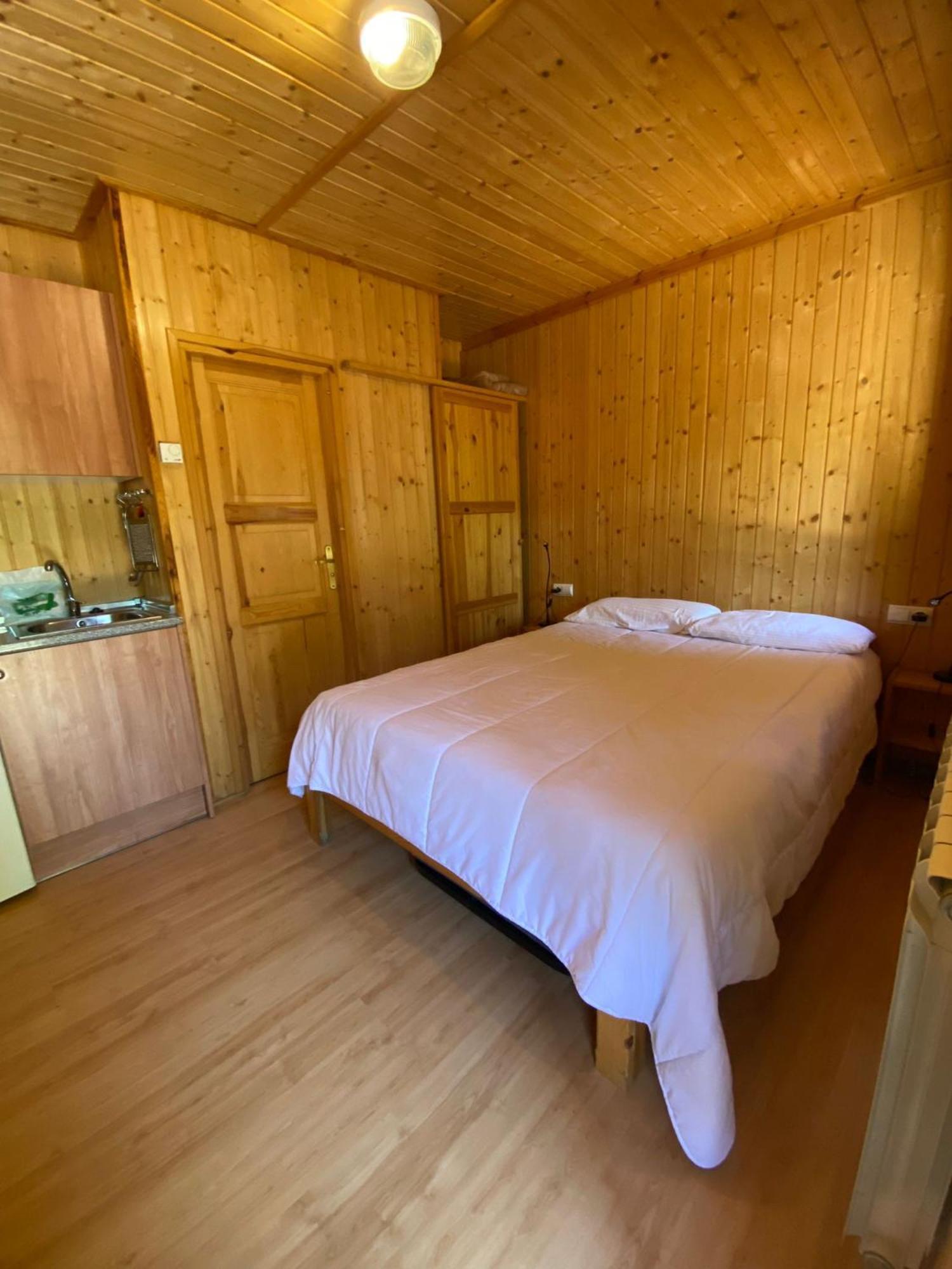 Camping Bungalows La Borda Del Pubill Ribera de Cardós Exterior foto